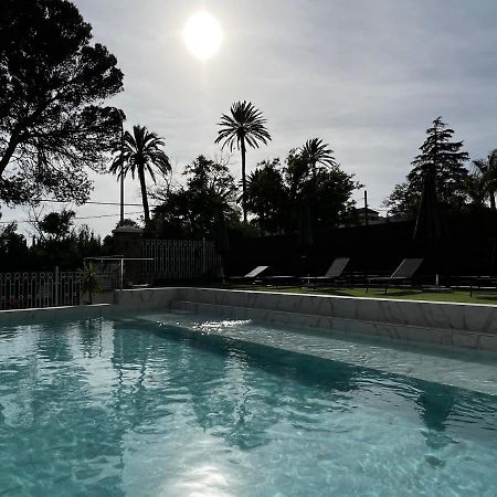 Los Almendros - Free Parking Kordoba Bagian luar foto