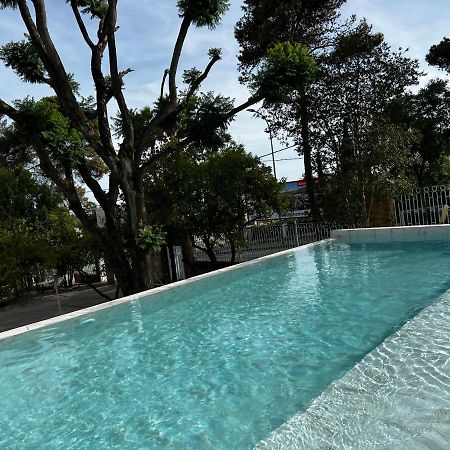 Los Almendros - Free Parking Kordoba Bagian luar foto